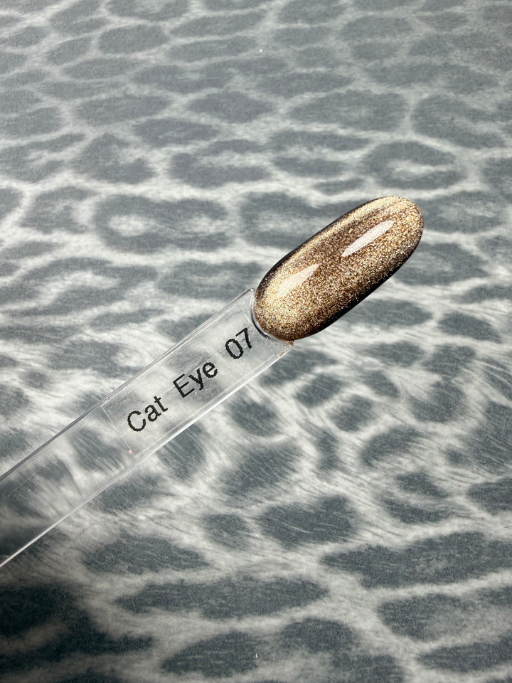 Cat Eye 07 gel polish